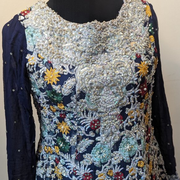 Pakistani/Indian Bridal wear/Engagement dress, Size Small to Medium, Navy Blue - Picture 4 of 9